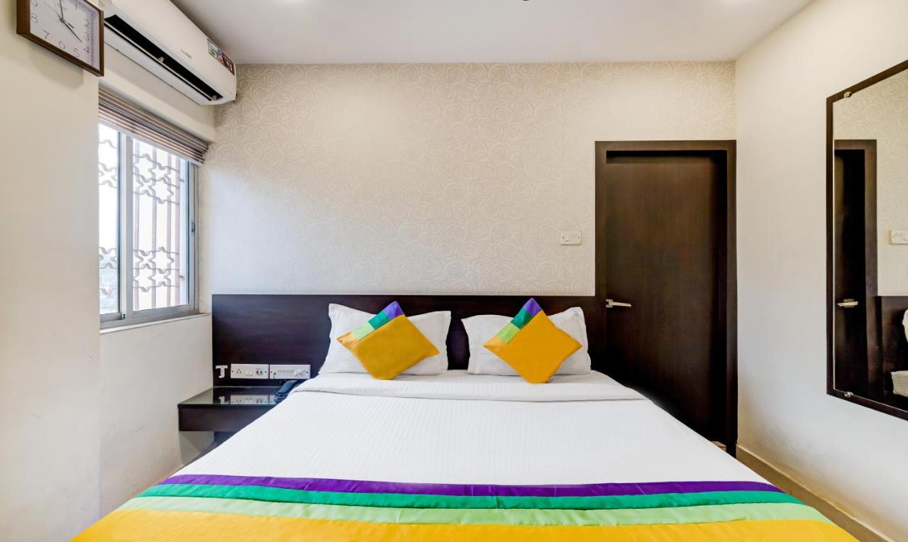 Itsy Hotels Neeranand Plaza Kalkutta Exterior foto