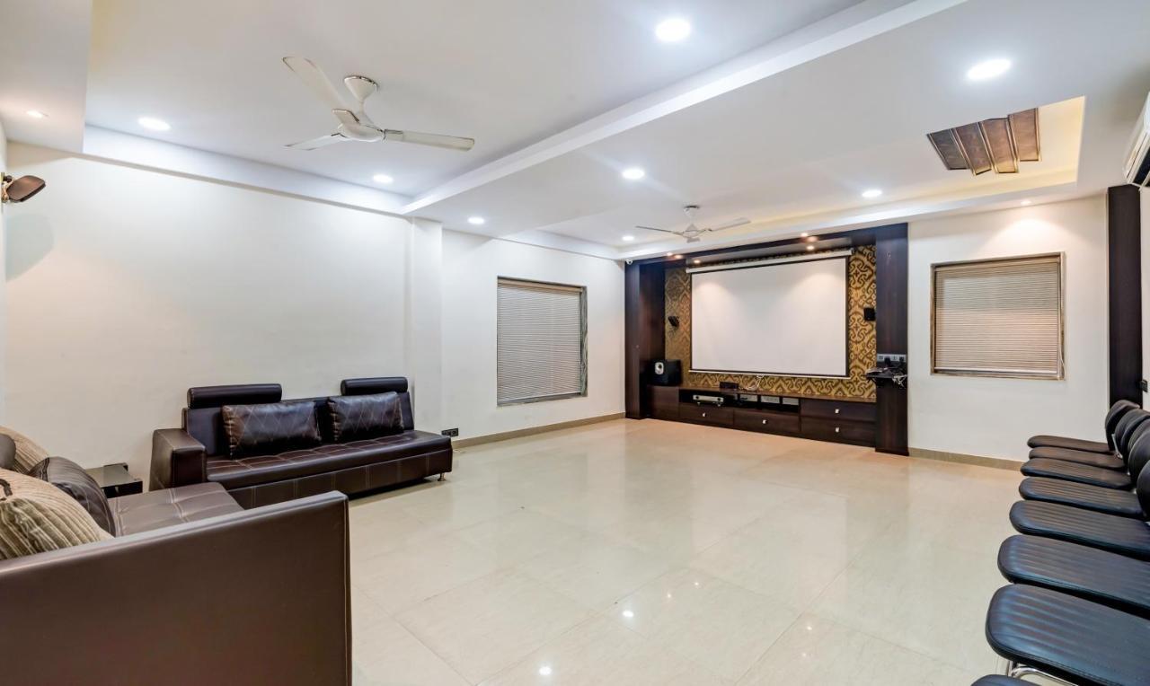 Itsy Hotels Neeranand Plaza Kalkutta Exterior foto