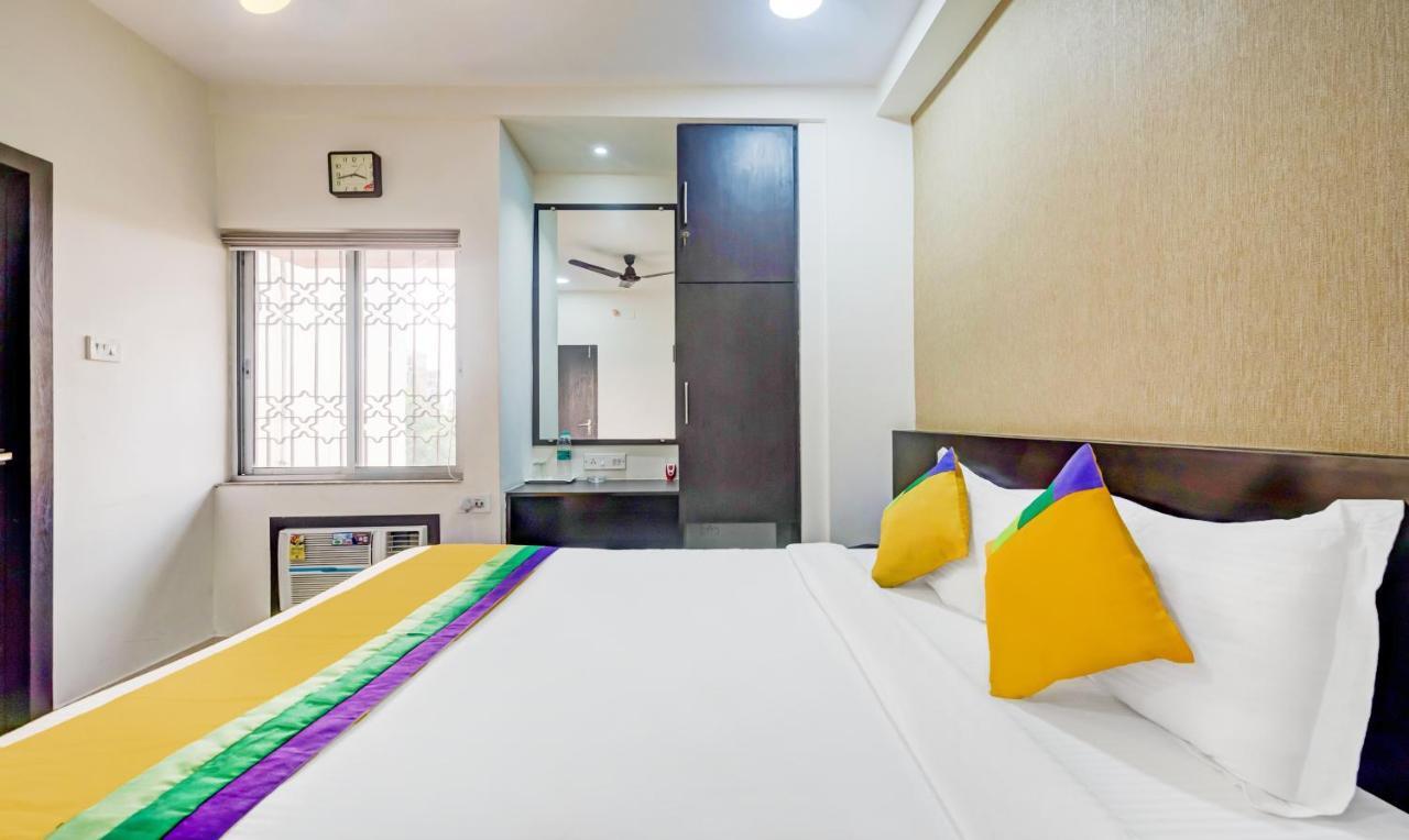 Itsy Hotels Neeranand Plaza Kalkutta Exterior foto